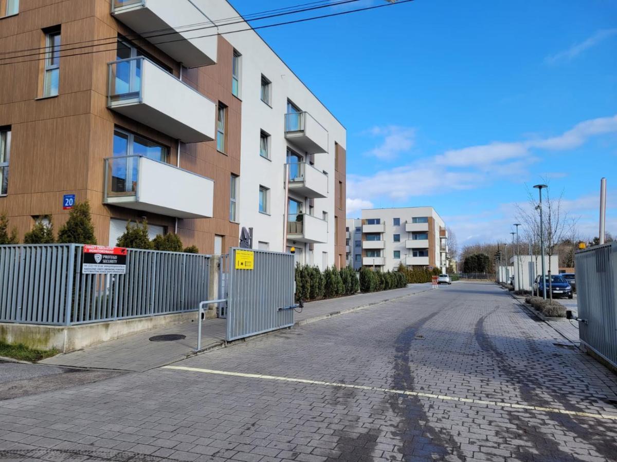 16 Apartamenty Ptak Szpital Matki Polki Szpital Kopernika Mandoria Orientarium Atlas Arena Plac Zabaw - Zamojska 20A M16 Parking วูดช์ ภายนอก รูปภาพ